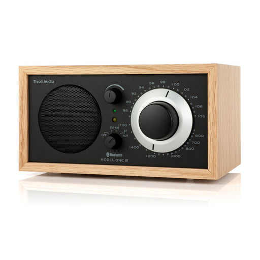 Tivoli One BT | Radio AM/FM - Bluetooth - Entrée AUX. - Sans fil - Chêne/Noir-Sonxplus St-Georges